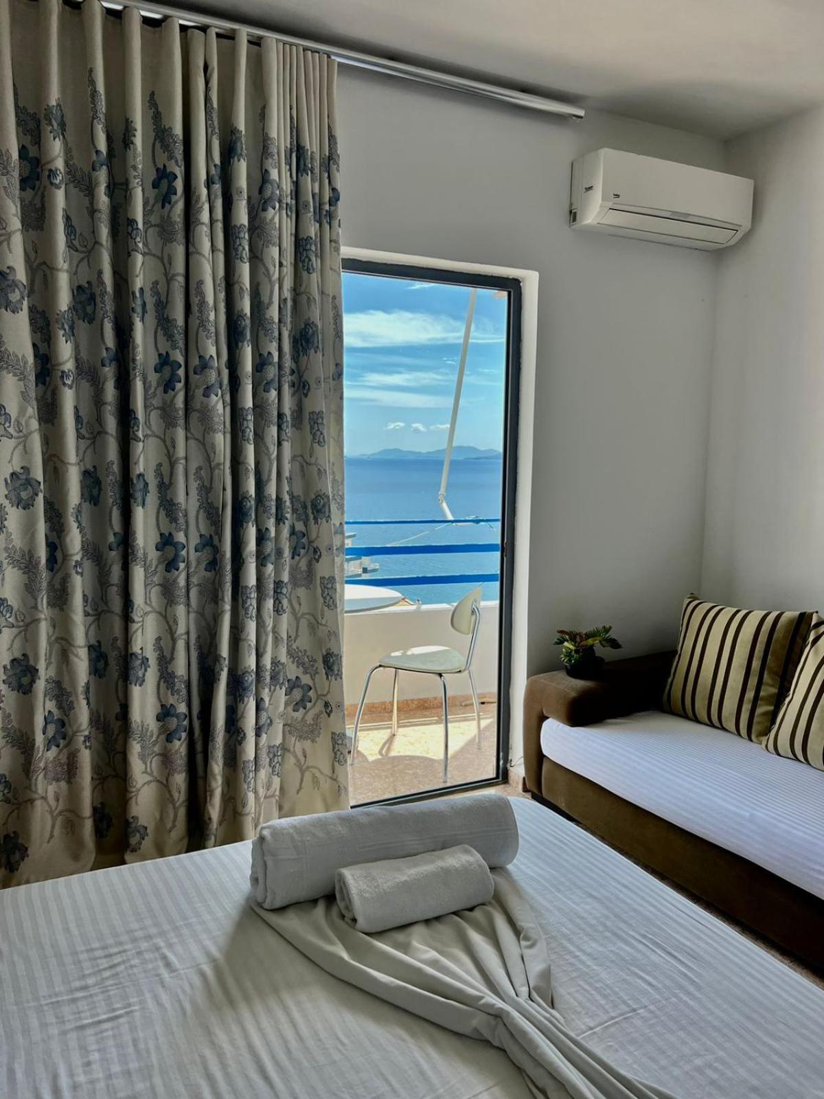 Al Mare Rooms Sarandë 外观 照片