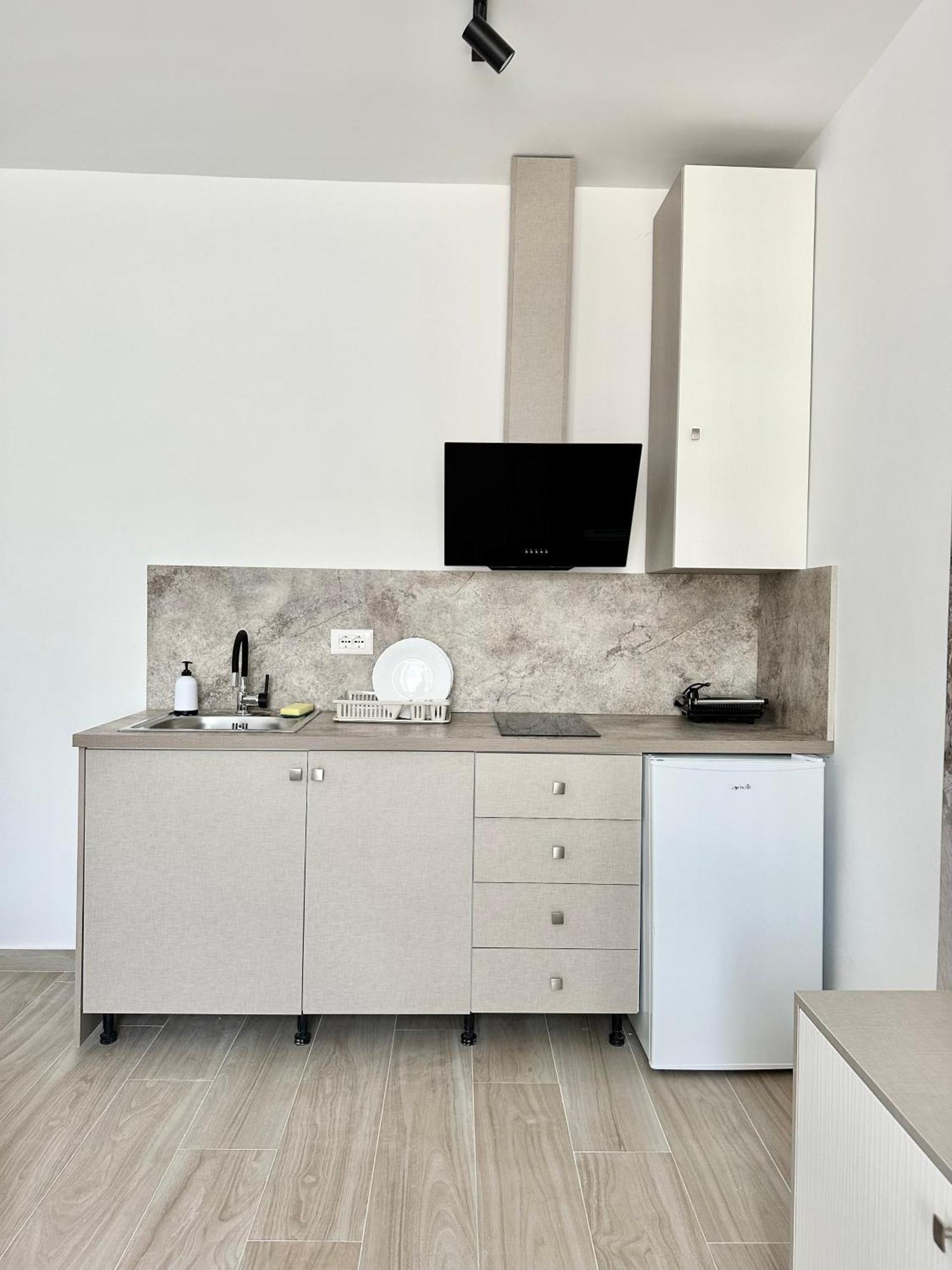 Al Mare Rooms Sarandë 外观 照片