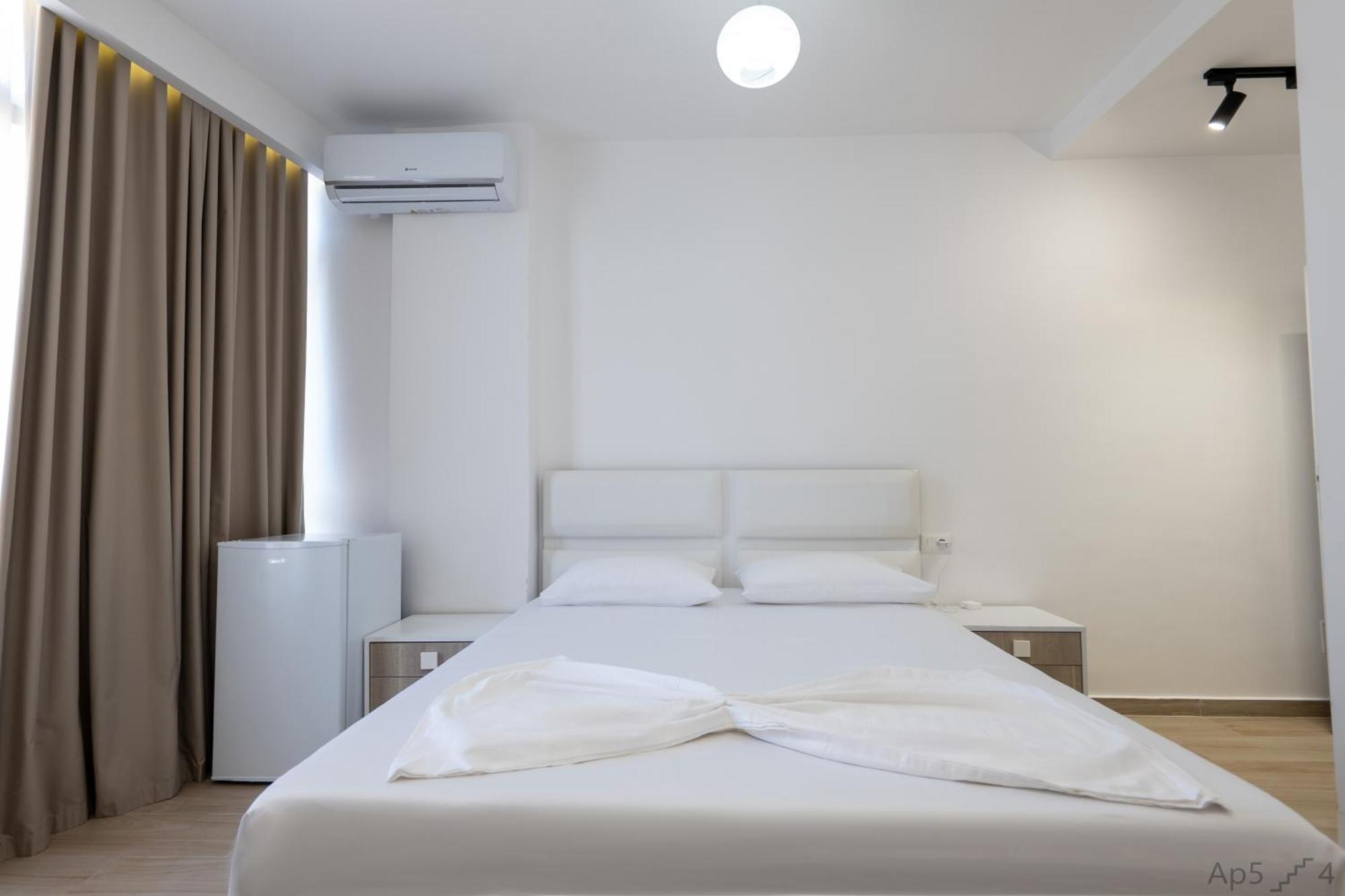 Al Mare Rooms Sarandë 外观 照片